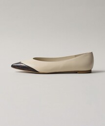 ODETTE E ODILE スライトトゥキャップフラット 23.5 ODETTE E ODILE（オデットエオディール）の「スライトトゥ