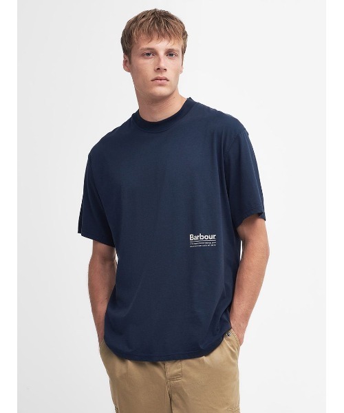Barbour(バブアー)の「"Heritage + / ヘリテージ プラス" Portland アーカイブ プリント Tシャツ(Tシャツ/カットソー・メンズ・ネイビー/ベージュ/オリーブ・X-SMALL/SMALL/MEDIUM)」の19枚目の写真