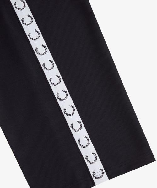 FRED PERRY（フレッドペリー）の「Wide Leg Track Pant（その他パンツ・メンズ・ブラック・XS/S/M）」の7枚目の写真