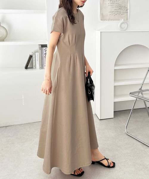 GeeRA（ジーラ）の「着痩せしたいならこれ！前後2WAYハーフジップキーネックフロントタックワンピース（ワンピース・レディース・チャコール/ブラック/モカ/オートミール/ネイビー・SMALL/MEDIUM/LARGE/X-LARGE）」の10枚目の写真