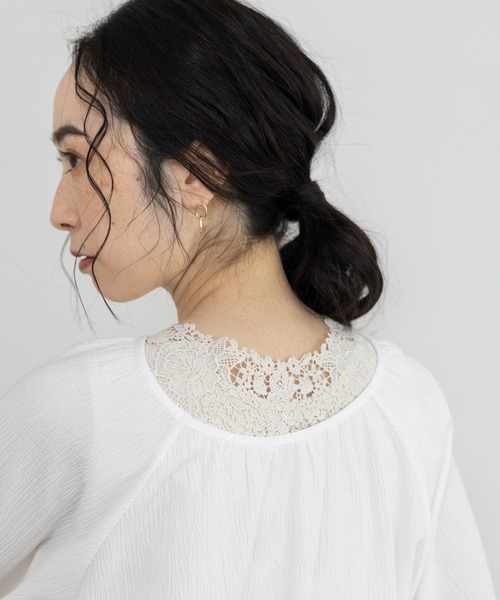 studio CLIP（スタディオクリップ）の「2WAYレースタンクトップ[プチ・プラスサイズあり]（タンクトップ・レディース・スモーク/ライトグレー/アイボリー/カーキ/オフホワイト/イエロー/ラベンダー/モカ/ブラック・X-LARGE/XXX-LARGE/LARGE/MEDIUM/XX-LARGE/PF）」の17枚目の写真