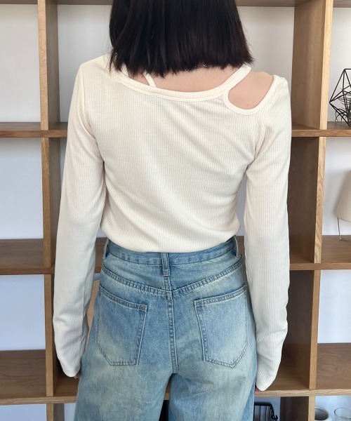 Rejoule（リジュール）の「カットアウトリブトップス（Tシャツ/カットソー・レディース・アイボリー/ブラック/グレー/ブラウン・FREE）」の6枚目の写真