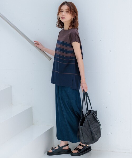 23区 L(ニジュウサンクオオキイサイズ)の「【洗える】ランダムボーダー フレンチスリーブ カットソー(Tシャツ/カットソー・レディース・ベージュ系1/ダークブラウン系1/ネイビー系1・44/46)」の6枚目の写真