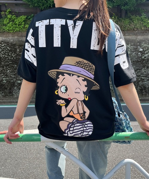 GLAMOROUS JANE(グラマラスジェーン)の「バックプリントBETTTY BOOPビックTシャツ(Tシャツ/カットソー・レディース・モスグリーン/ブラック/オフホワイト・FREE)」の3枚目の写真
