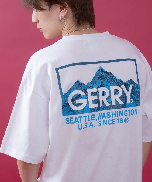 GERRY（ジェリー）の「【GERRY】別注 バックプリント/ワンポイント 刺しゅう 半袖Tシャツ（Tシャツ/カットソー・メンズ・ホワイト/ブラック系1/パープル系1/グレー系1/パープル/ブラック系/ブルー系/カーキ系/ブルー系1/カーキ系1/ブラック/カーキ/ホワイト系/ホワイト系1/ブルー/グレー/パープル系/グレー系/カーキ系2/ブラック系2/パープル系2/ブルー系2/グレー系3/グレー系2/ホワイト系2/ホワイト系3/ブラック系3/パープル系3/カーキ系3/ブルー系3・SMALL/MEDIUM/LARGE/X-LARGE）」の5枚目の写真