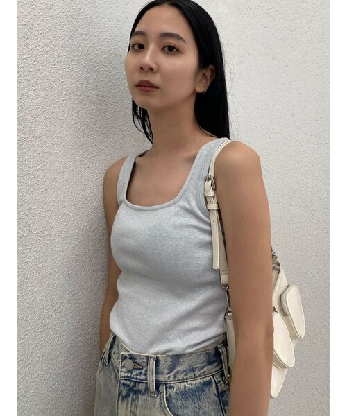 EMODA(エモダ)の「ボックスリブタンクトップ(タンクトップ・レディース・ホワイト/ブルー/グレー/ブラック・FREE)」の2枚目の写真