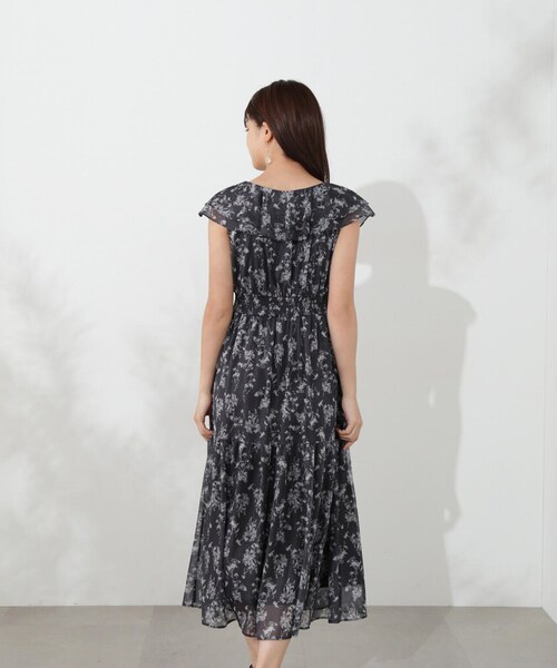 PROPORTION BODY DRESSING（プロポーションボディドレッシング