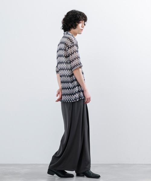  j.n.r.d（ジェー・エヌ・アール・ディー）の「j.n.r.d/バルファレース幾何学柄シャツ（シャツ/ブラウス・メンズ・ベージュ/オレンジ/チャコールグレー・L/LL/M）」の15枚目の写真