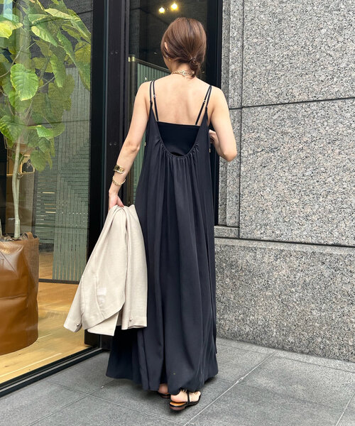 DouDou(ドゥドゥ)の「フィブリルキャミワンピース(ワンピース・レディース・ベージュ/ブラック・FREE)」の20枚目の写真