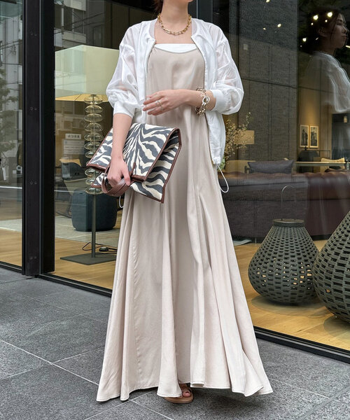 DouDou(ドゥドゥ)の「フィブリルキャミワンピース(ワンピース・レディース・ベージュ/ブラック・FREE)」の9枚目の写真