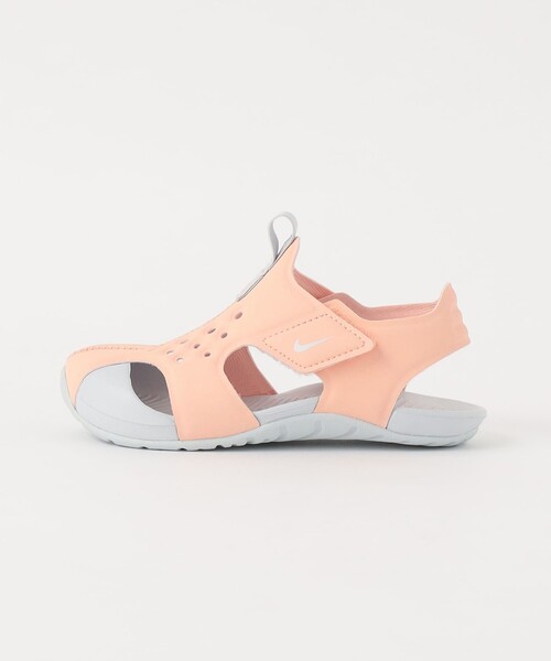 NIKE（ナイキ）の「＜NIKE＞ナイキ サンレイ プロテクト 2 サンダル 14cm-16cm（サンダル・キッズ・ブラック/ライトピンク・15cm/16cm/14cm）」の2枚目の写真