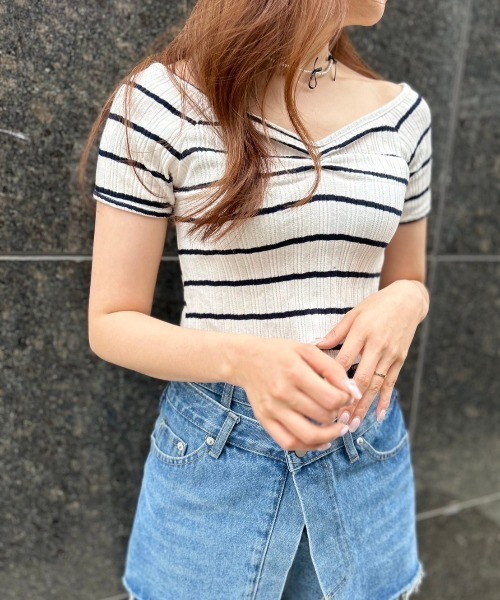 ipugo(イプゴ)の「ipugo/イプゴ ボーダーリブクロップド Tシャツ 秋物 秋服 2026年秋冬(Tシャツ/カットソー・レディース・アイボリー/ネイビー・FREE)」の3枚目の写真