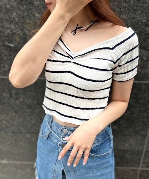 ipugo(イプゴ)の「ipugo/イプゴ ボーダーリブクロップド Tシャツ 秋物 秋服 2026年秋冬(Tシャツ/カットソー・レディース・アイボリー/ネイビー・FREE)」の4枚目の写真