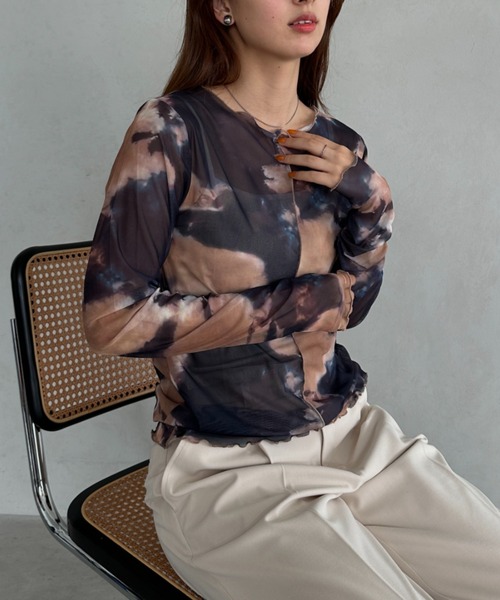 MYMOOD.(マイムード)の「クルーネック メロウシアートップス(Tシャツ/カットソー・レディース・ブラック系その他/アイボリー/ネイビー・FREE)」の2枚目の写真