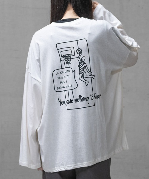 JOHN'S CLOSET（ジョンズクローゼット）の「【40I】イラストプリント オーバーサイズ ワイドスリーブ ロンT（Tシャツ/カットソー・メンズ・グレー系1/ベージュ系1/ホワイト系2/ホワイト系1/ライトグリーン系2/ブラウン系1/グレー系2/ライトグリーン系1/ベージュ系2・MEDIUM/LARGE/X-LARGE）」の3枚目の写真