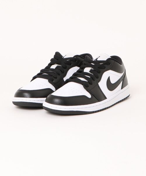 JORDAN BRAND(ジョーダンブランド)の「NIKE WMNS AIR JORDAN 1 LOW DC0774-101(スニーカー・レディース・ホワイト・23㎝/25㎝/24.5㎝/24㎝/23.5㎝)」の2枚目の写真
