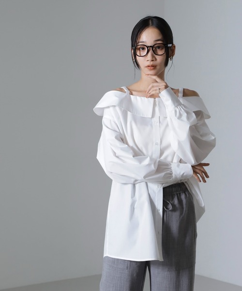 オフショルダー ホワイトシャツ セール】オフショルダーデザインシャツ（シャツ/ブラウス）｜NANO