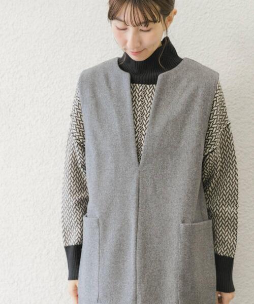ITEMS URBANRESEARCH(アイテムズ アーバンリサーチ)の「ハイネックワイドニット(ニット/セーター・レディース・ブラック/ブラウン系その他/ホワイト系その他/ブルー系その他/オフホワイト/イエロー系その他/オレンジ・FREE)」の9枚目の写真