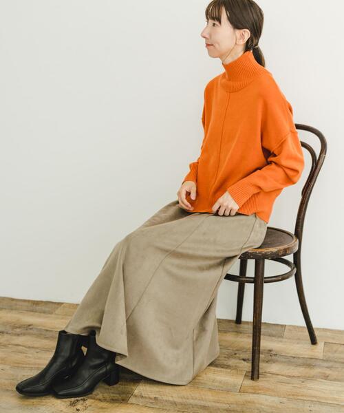 ITEMS URBANRESEARCH（アイテムズ アーバンリサーチ）の「ハイネックワイドニット（ニット/セーター・レディース・ブラック/ブラウン系その他/ホワイト系その他/ブルー系その他/オフホワイト/イエロー系その他/オレンジ・FREE）」の19枚目の写真