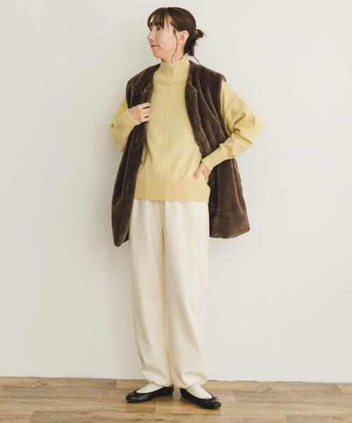 ITEMS URBANRESEARCH（アイテムズ アーバンリサーチ）の「ハイネックワイドニット（ニット/セーター・レディース・ブラック/ブラウン系その他/ホワイト系その他/ブルー系その他/オフホワイト/イエロー系その他/オレンジ・FREE）」の12枚目の写真