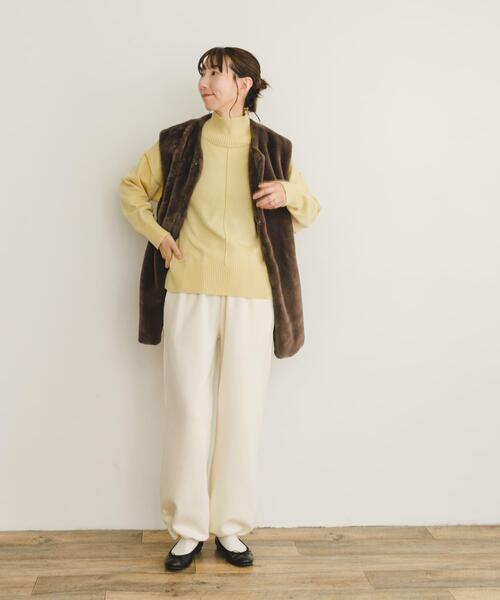 ITEMS URBANRESEARCH（アイテムズ アーバンリサーチ）の「ハイネックワイドニット（ニット/セーター・レディース・ブラック/ブラウン系その他/ホワイト系その他/ブルー系その他/オフホワイト/イエロー系その他/オレンジ・FREE）」の11枚目の写真