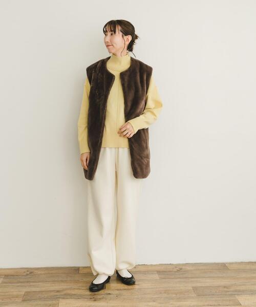 ITEMS URBANRESEARCH（アイテムズ アーバンリサーチ）の「ハイネックワイドニット（ニット/セーター・レディース・ブラック/ブラウン系その他/ホワイト系その他/ブルー系その他/オフホワイト/イエロー系その他/オレンジ・FREE）」の10枚目の写真