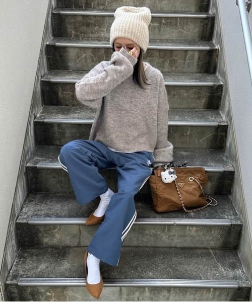 La-gemme（ラジェム）の「メランジニットトップス（ニット/セーター・レディース・グレー/ブラック/ベージュ/ブラウン/ピンク/レッド・フリー）」の19枚目の写真