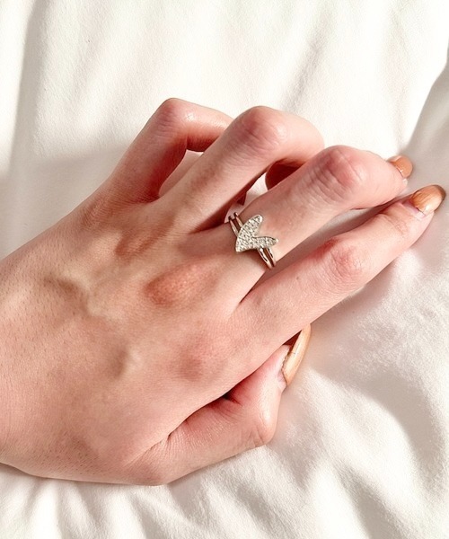 Distortion Bijou heart ring