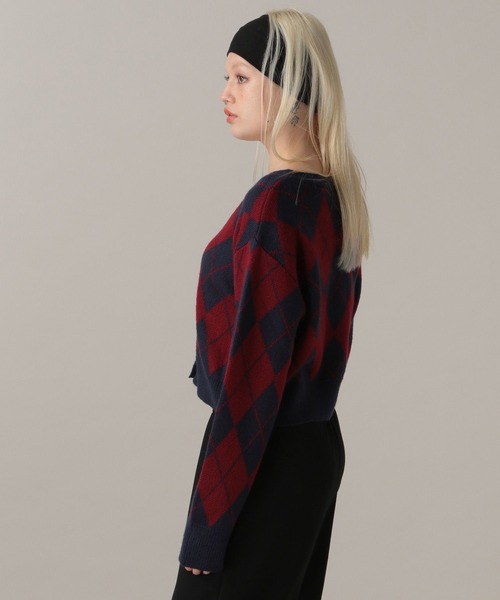 FOREVER 21（フォーエバー トゥエンティーワン）の「【2024FW】アーガイルニットカーディガン（カーディガン/ボレロ・レディース・ネイビー/グレー・FREE）」の21枚目の写真
