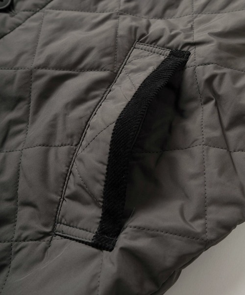 make a ray!(メイク ア レイ!)の「コーデュロイカラー&パイピングデザイン ビッグシルエット キルティングジャケット/ラグランスリーブ(ブルゾン・メンズ・ダークネイビー/ブラック/チャコールグレー・M/L/XL)」の8枚目の写真