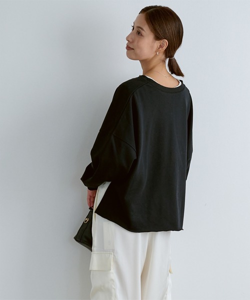 UR'S(ユアーズ)の「裏毛キーネックプルオーバー(Tシャツ/カットソー・レディース・オフホワイト/ブラック/グレイッシュベージュ・M)」の10枚目の写真