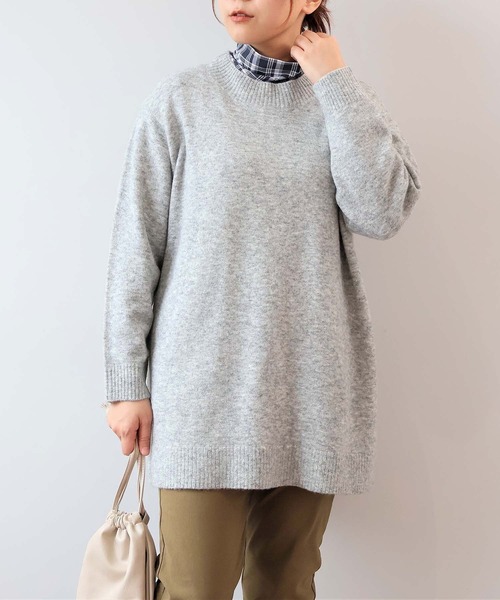 MB mint breeze（エムビーミントブリーズ）の「【LL～6L 大きいサイズ】【WEB/一部店舗限定】モックネックニットチュニック（ニット/セーター・レディース・ネイビー/ベージュ/ライトグレー/レッド/チャコールグレー/ブルー・LL/3L/4L/5L/6L）」の10枚目の写真