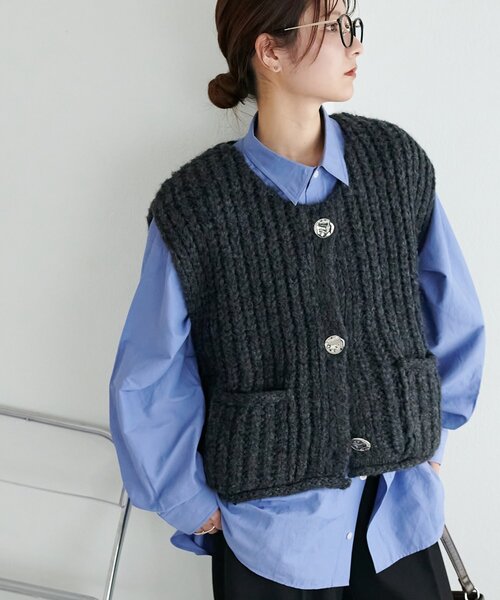 新品タグ付き　OUR洗えるボタンベスト 洗えるボタンベスト – OURHOME