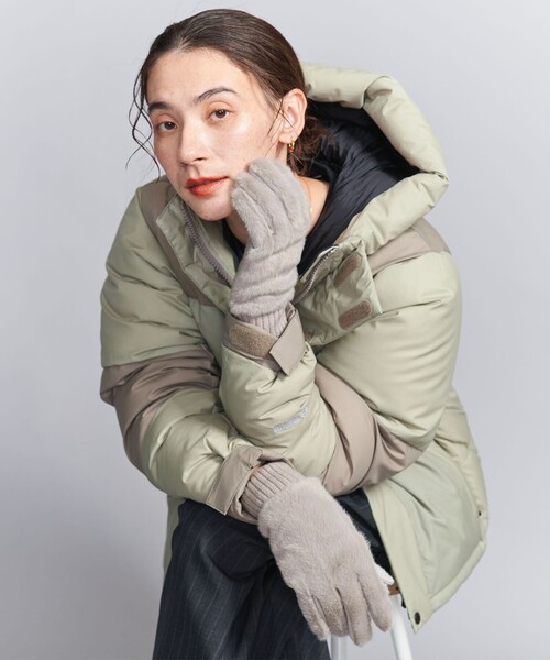 BEAUTY&YOUTH UNITED ARROWS（ビューティーアンドユースユナイテッドアローズ）の「フェイクファー ジャージー グローブ（手袋・レディース・ライトグレー/ブラック・FREE）」の2枚目の写真