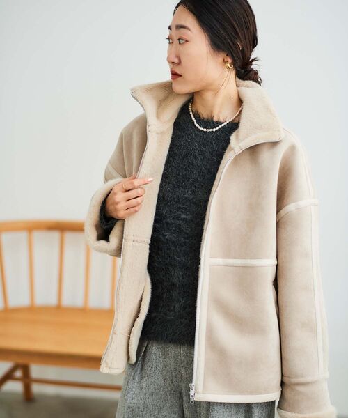 le.coeur blanc（ルクールブラン）の「裏起毛合皮ショートブルゾン（ブルゾン・レディース・ブラック/ベージュ・38）」の5枚目の写真