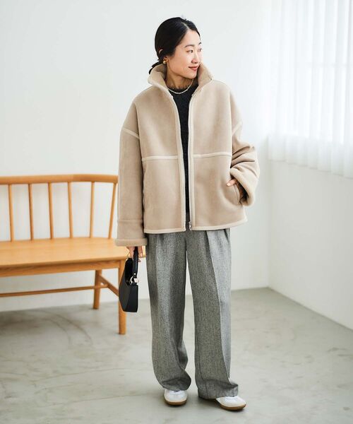 le.coeur blanc（ルクールブラン）の「裏起毛合皮ショートブルゾン（ブルゾン・レディース・ブラック/ベージュ・38）」の8枚目の写真