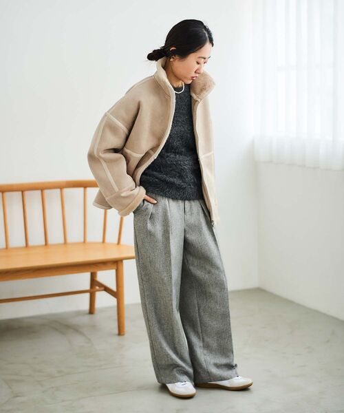 le.coeur blanc（ルクールブラン）の「裏起毛合皮ショートブルゾン（ブルゾン・レディース・ブラック/ベージュ・38）」の10枚目の写真