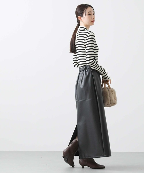 Gready Brilliant（グレディブリリアン）の「後釦リブハイネックニット（ニット/セーター・レディース・レッド/ブラック/ホワイト×ブラック・38）」の15枚目の写真