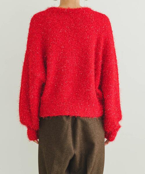 ITEMS URBANRESEARCH(アイテムズ アーバンリサーチ)の「フェザークロップドニット(ニット/セーター・レディース・ライトグレー/レッド・FREE)」の9枚目の写真