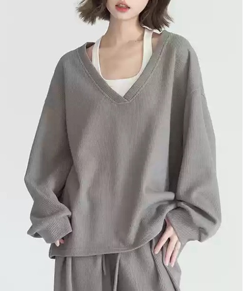 gossip!ロサンゼルス(ゴシップロサンゼルス)の「ビッグシルエットクルースウェット&スウェットワイドパンツ ルームウェア セットアップ(ルームウェア/パジャマ・レディース・ブラック/グレー・M/L/XL)」の9枚目の写真