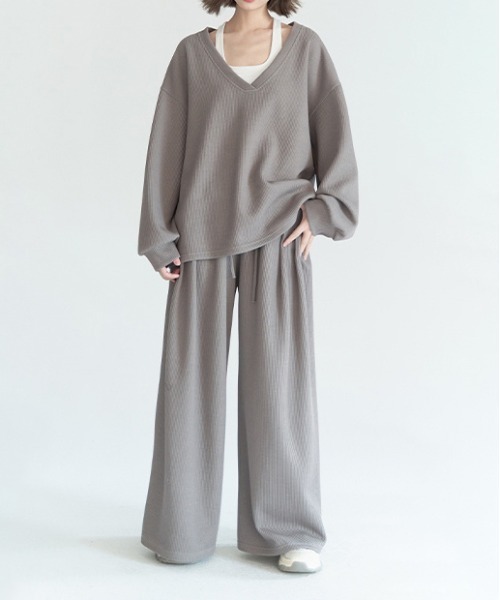 gossip!ロサンゼルス(ゴシップロサンゼルス)の「ビッグシルエットクルースウェット&スウェットワイドパンツ ルームウェア セットアップ(ルームウェア/パジャマ・レディース・ブラック/グレー・M/L/XL)」の10枚目の写真