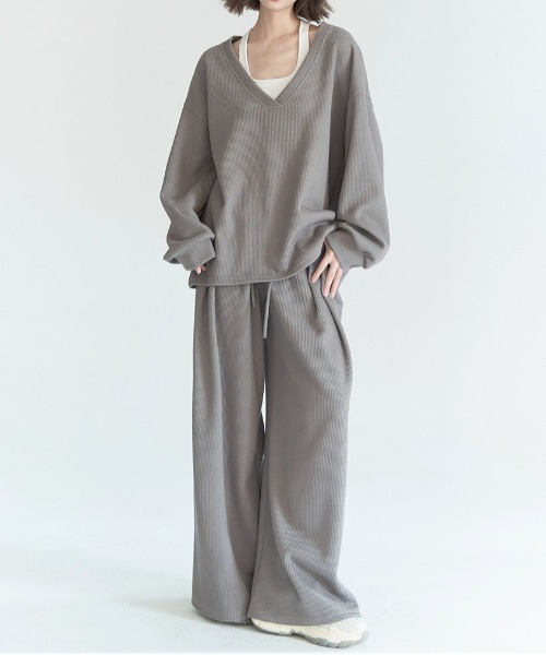 gossip!ロサンゼルス(ゴシップロサンゼルス)の「ビッグシルエットクルースウェット&スウェットワイドパンツ ルームウェア セットアップ(ルームウェア/パジャマ・レディース・ブラック/グレー・M/L/XL)」の12枚目の写真