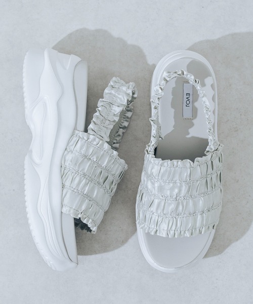 EVOL（イーボル）の「【XS-LLサイズ展開・軽量】フリルスポーツサンダル IY5621（サンダル・レディース・ブラック/アイボリー/グレー・XS/S/M/L/LL）」の3枚目の写真