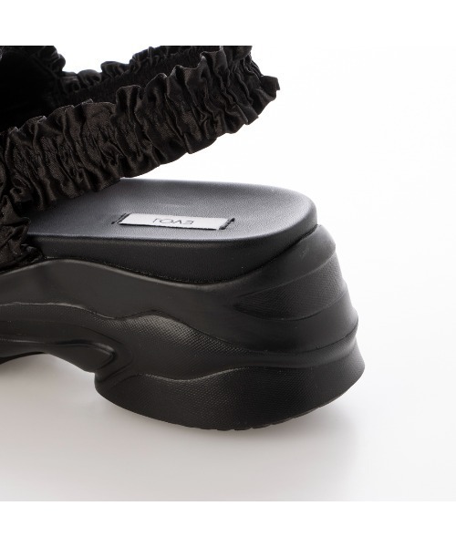 EVOL（イーボル）の「【XS-LLサイズ展開・軽量】フリルスポーツサンダル IY5621（サンダル・レディース・ブラック/アイボリー/グレー・XS/S/M/L/LL）」の8枚目の写真