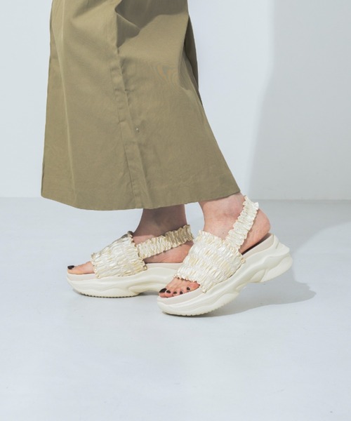 EVOL（イーボル）の「【XS-LLサイズ展開・軽量】フリルスポーツサンダル IY5621（サンダル・レディース・ブラック/アイボリー/グレー・XS/S/M/L/LL）」の14枚目の写真