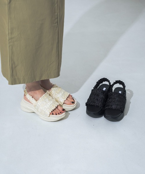 EVOL（イーボル）の「【XS-LLサイズ展開・軽量】フリルスポーツサンダル IY5621（サンダル・レディース・ブラック/アイボリー/グレー・XS/S/M/L/LL）」の16枚目の写真