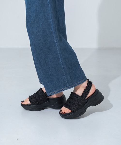 EVOL（イーボル）の「【XS-LLサイズ展開・軽量】フリルスポーツサンダル IY5621（サンダル・レディース・ブラック/アイボリー/グレー・XS/S/M/L/LL）」の20枚目の写真