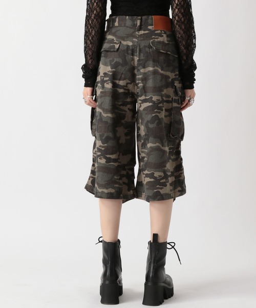 FOREVER 21（フォーエバー トゥエンティーワン）の「【2025SS】カモフラハーフパンツ（カーゴパンツ・レディース・カーキ・MEDIUM/SMALL）」の12枚目の写真