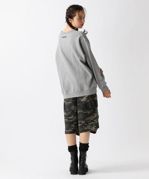 FOREVER 21（フォーエバー トゥエンティーワン）の「【2025SS】カモフラハーフパンツ（カーゴパンツ・レディース・カーキ・MEDIUM/SMALL）」の4枚目の写真