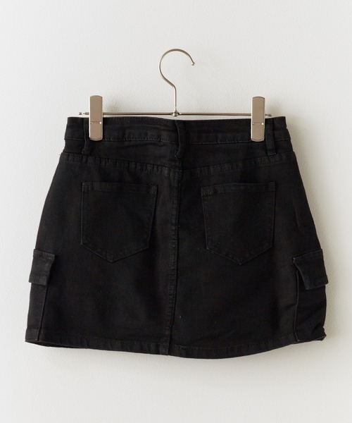 Chick(チック)の「Cargo Denim Mini Skirt / カーゴデニムミニスカート 秋物 秋服 2026年秋冬(デニムスカート・レディース・ブラック/ブルー・FREE)」の3枚目の写真